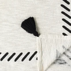 Blankets & Throws-Kirkland's Home Anna Black And White Diamond Throw White/Black