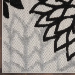 Outdoor Rugs-Kirkland's Home Black And White Floral Outdoor Area Rug, 7X10 Black/White