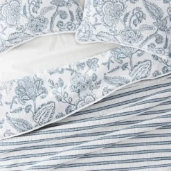 Quilts-Kirkland's Home Blue Jacobean Reversible 3-Pc. Queen Quilt Set Blue/White