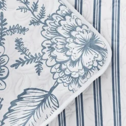 Quilts-Kirkland's Home Blue Jacobean Reversible 3-Pc. King Quilt Set Blue/White