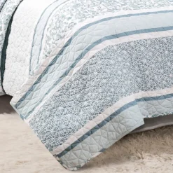 Quilts-Kirkland's Home Blue Nisha Floral Full/Queen 3-Pc. Quilt Set Blue/White