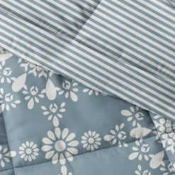 Comforters-Kirkland's Home Daisy Medallion King 3-Pc. Comforter Set Blue