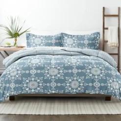 Comforters-Kirkland's Home Daisy Medallion Queen 3-Pc. Comforter Set Blue