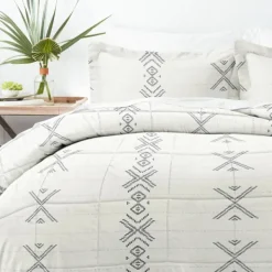 Comforters-Kirkland's Home Gray Urban Stitch Twin 2-Pc. Comforter Set White/Gray