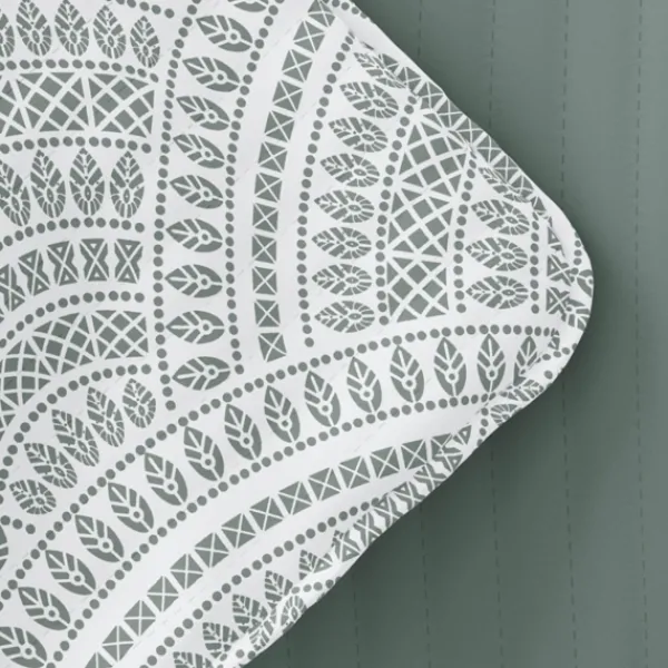 Quilts-Kirkland's Home Green Scalloped Reversible 2-Pc. Twin Quilt Set Green/White