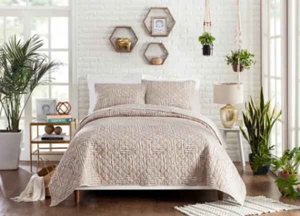 Quilts-Kirkland's Home Justina Blakeney Abrazo 3-Pc. King Quilt Set Tan