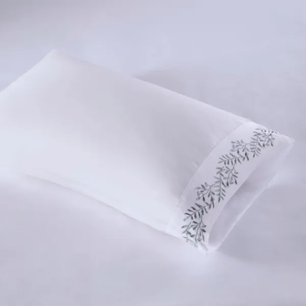 Bed Sheets-Kirkland's Home Leafy Vine Hem Microfiber 4-Pc. Full Sheet Set White/Green