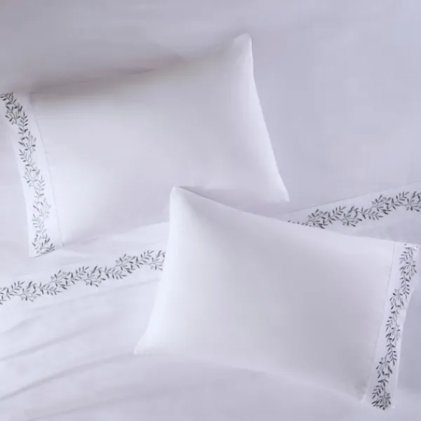 Bed Sheets-Kirkland's Home Leafy Vine Hem Microfiber 4-Pc. Full Sheet Set White/Green