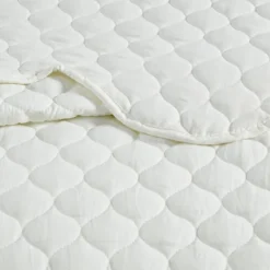 Quilts-Kirkland's Home Scalloped Crinkle 3-Pc. Cali King Quilt Set Ivory