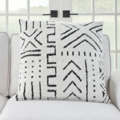 Pillows-Kirkland's Home White And Black Tufted Geo Throw Pillow White/Black