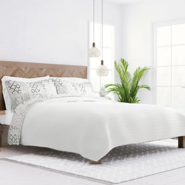 Quilts-Kirkland's Home White Trellis Reversible 2-Pc. Twin Quilt Set White/Gray